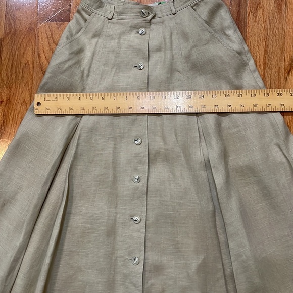 Liz Claiborne 100% Linen Natural Color Button Down Skirt 2 side pockets Size 4 - Picture 10 of 12